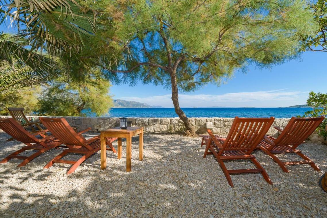 Luxury Beachfront Villa Mare With Private Pool At The Beach Orebic - Peljesac Exterior foto